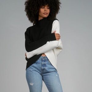 NWT Elan Boulder Color Block Sweater in Black and White